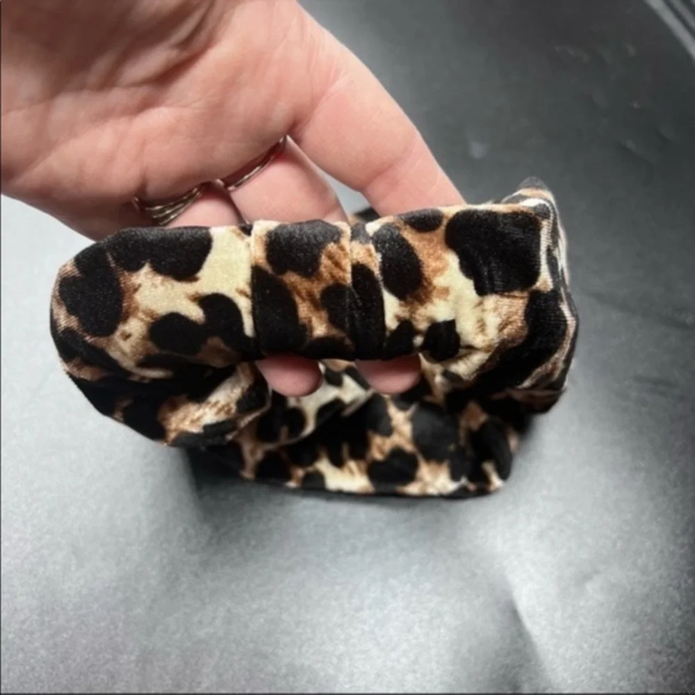 Leopard print headband